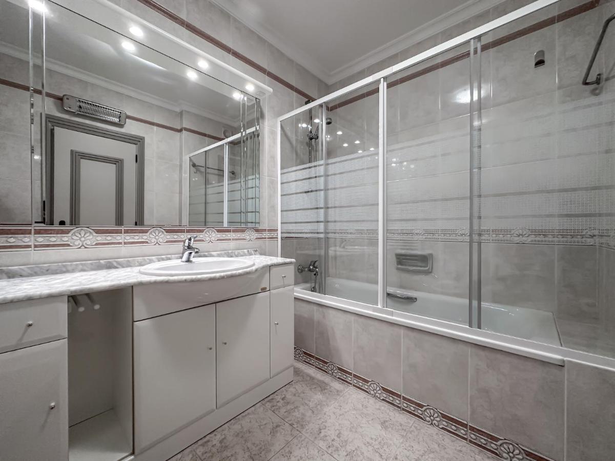 Luxury Apart Wstunning Sea Views, Walk Beach アルブフェイラ エクステリア 写真