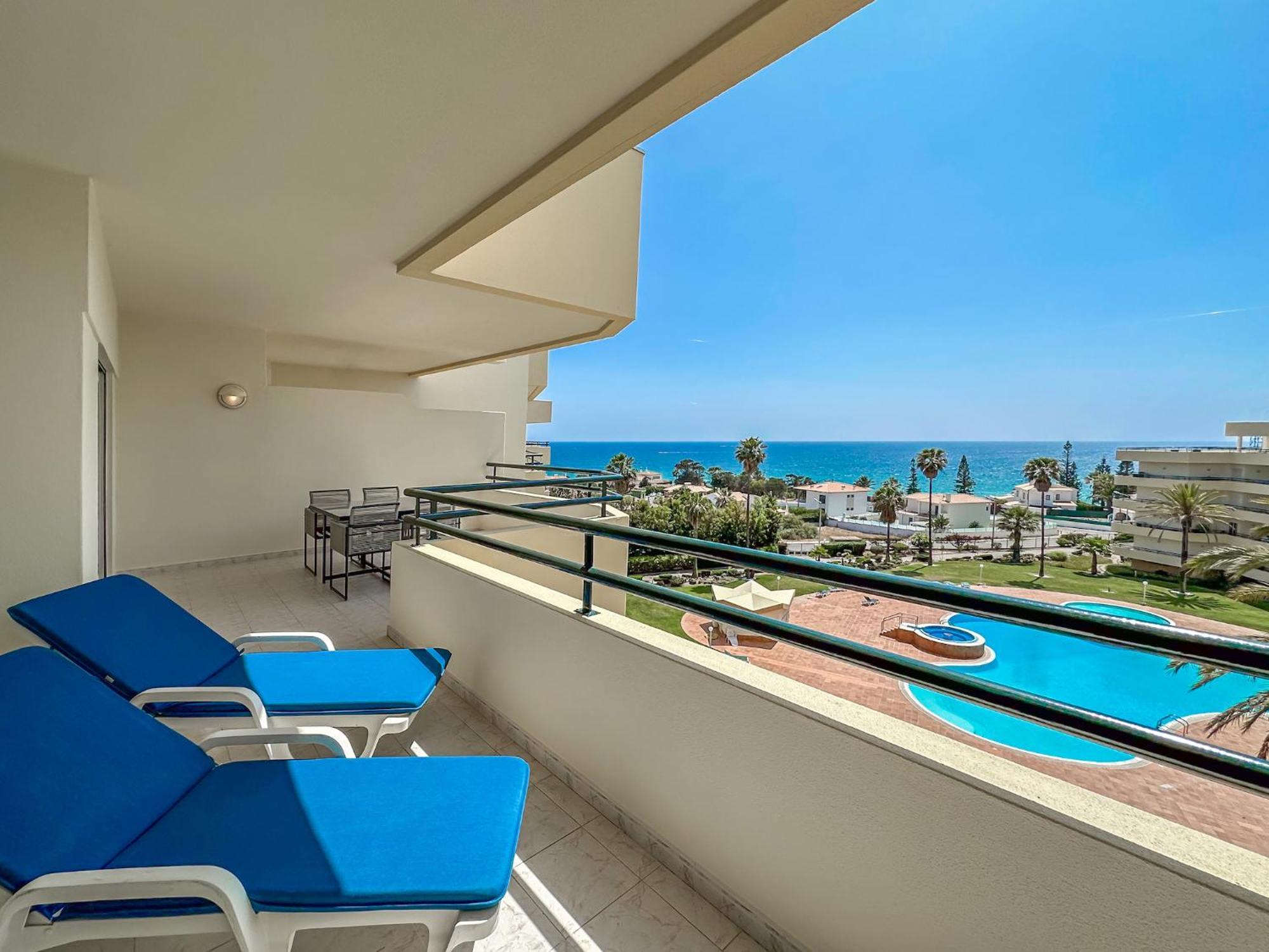 Luxury Apart Wstunning Sea Views, Walk Beach アルブフェイラ エクステリア 写真